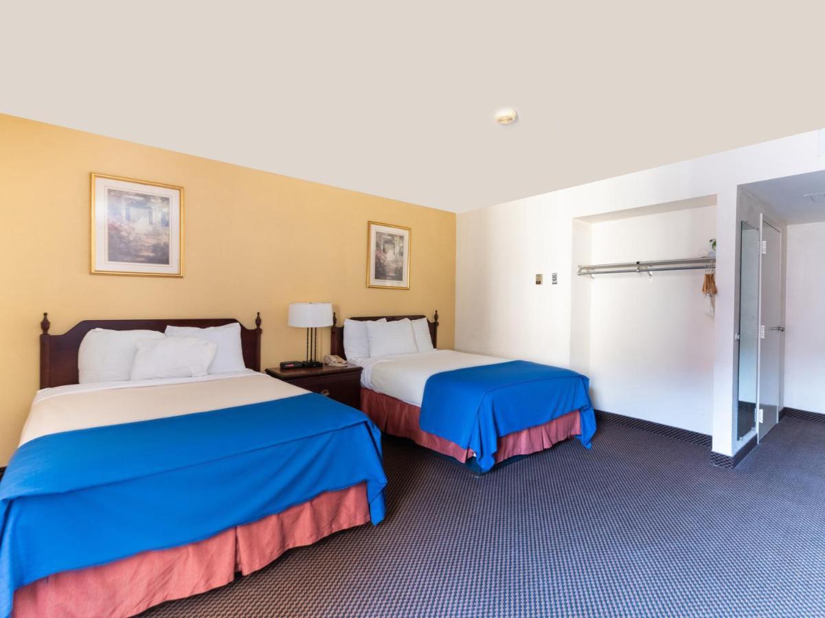 Mclure Hotel Wheeling Exterior photo